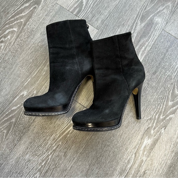 BLACK SUEDE BOOTIES 🔥 - Picture 11 of 12